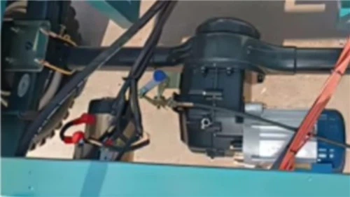 Three-wheel hydraulic platform Three-wheel hydraulic platform